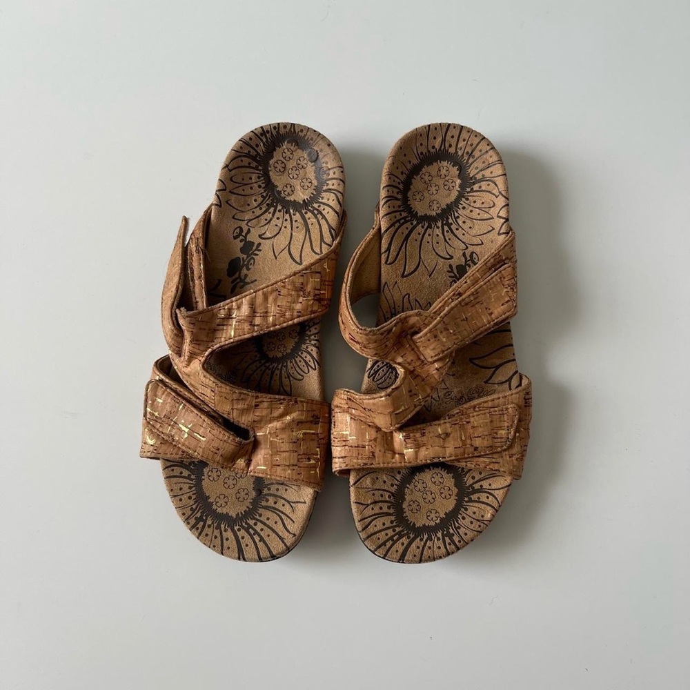 Vionic Lauren cork sandals